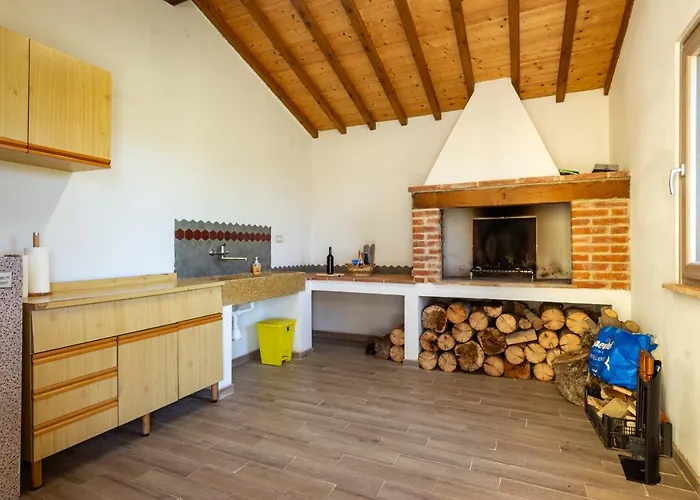 Poggio Al Sole By Vacavilla Villa *